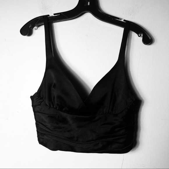 SOLD” SOLD “NWT Black satin crop top, ruched sides. SIZE: SMALL - Picture 6 of 8